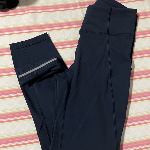 Lululemon luxtreme leggings, 22-23” in navy, size 4. - Picture 5 of 7